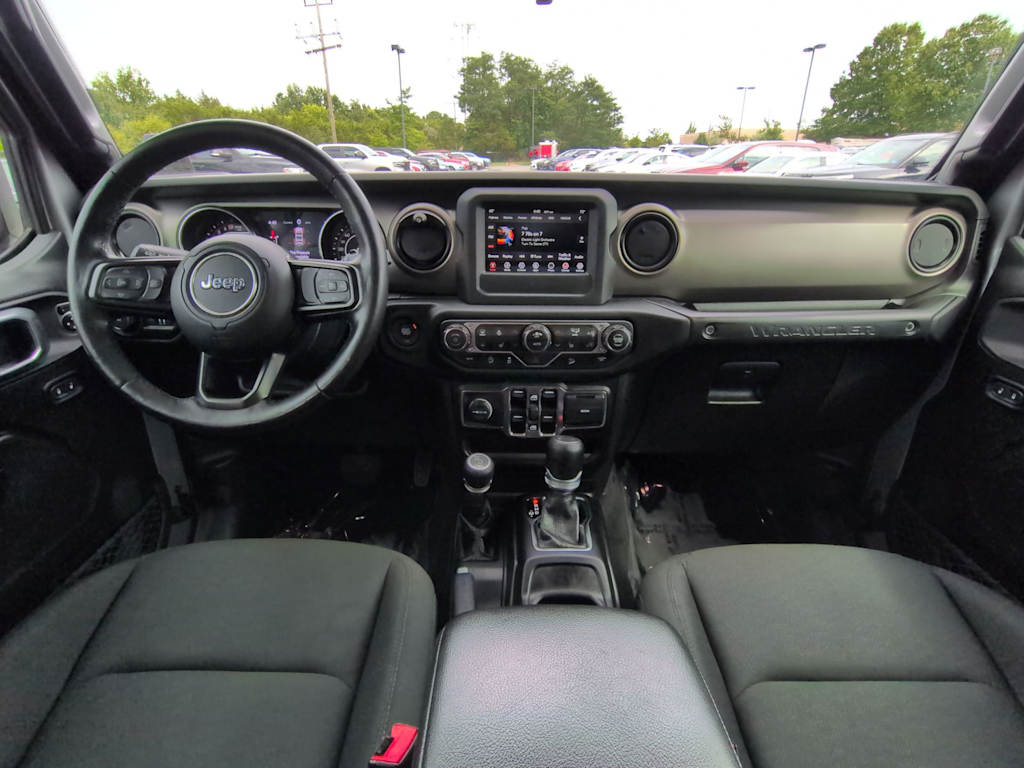 Thumbnail: 2020 Jeep Wrangler - 10
