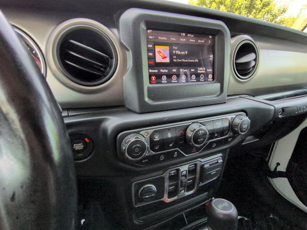 Thumbnail: 2020 Jeep Wrangler - 16