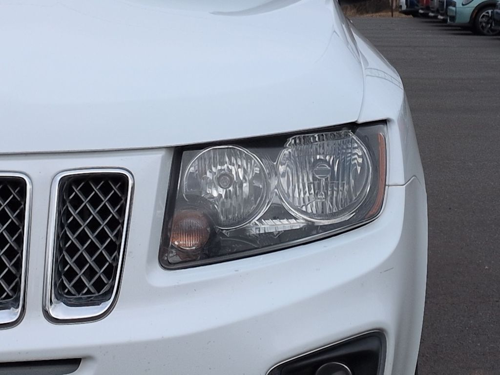 Thumbnail: 2017 Jeep Compass - 24