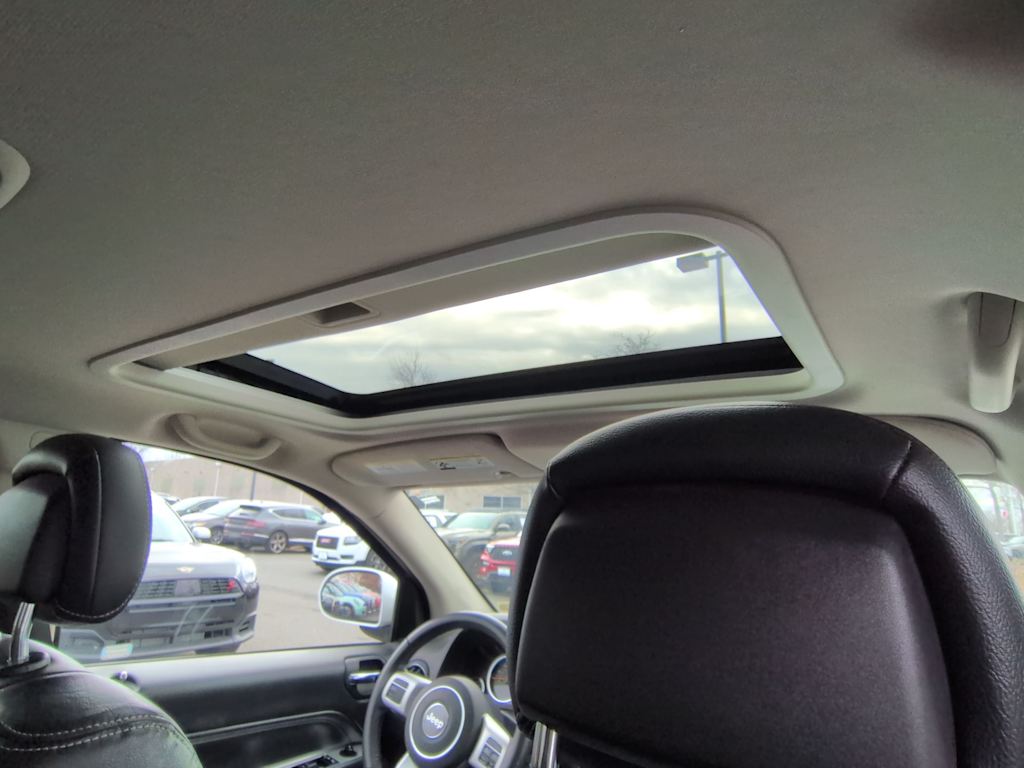 Thumbnail: 2017 Jeep Compass - 30