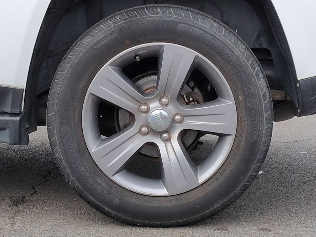 Thumbnail: 2017 Jeep Compass - 8