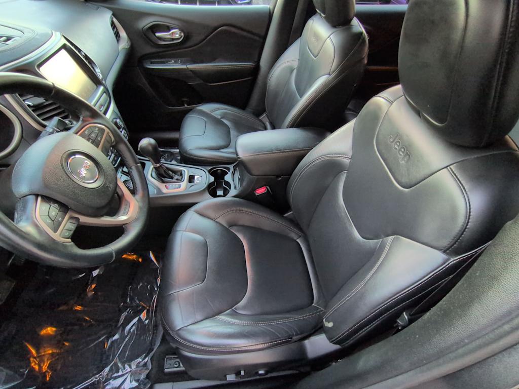 Thumbnail: 2016 Jeep Cherokee - 11