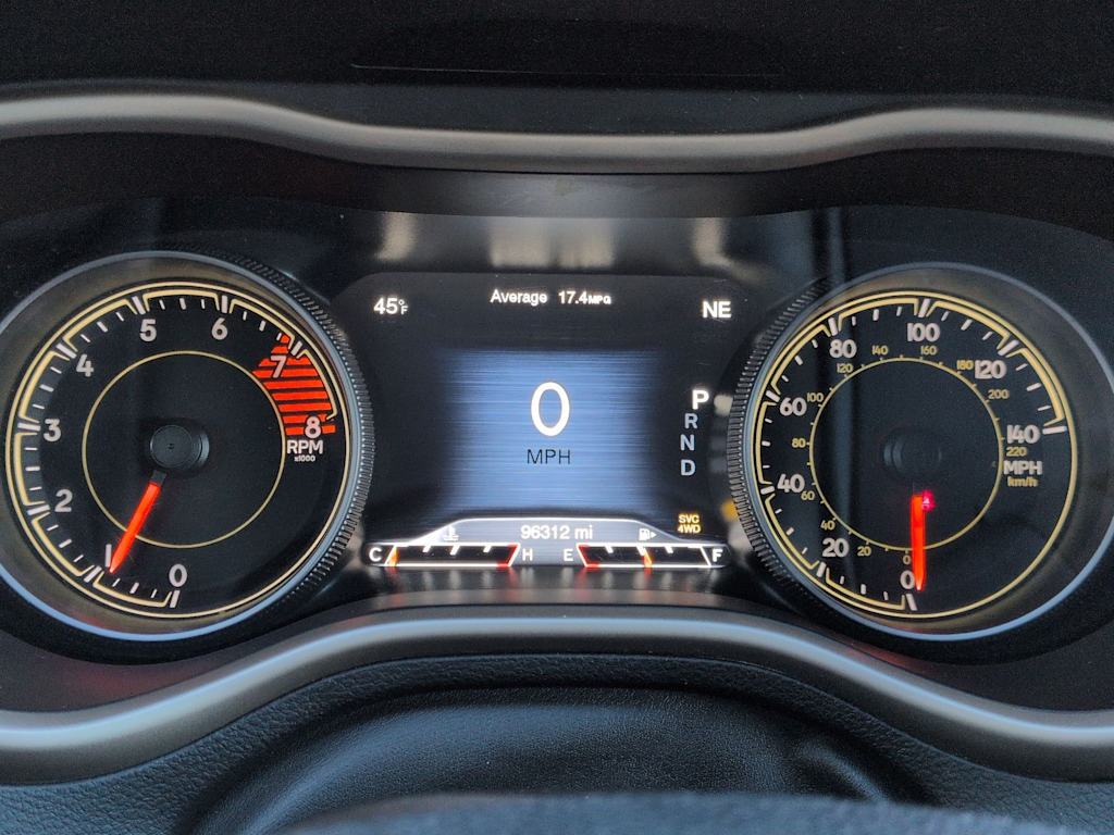 Thumbnail: 2016 Jeep Cherokee - 17