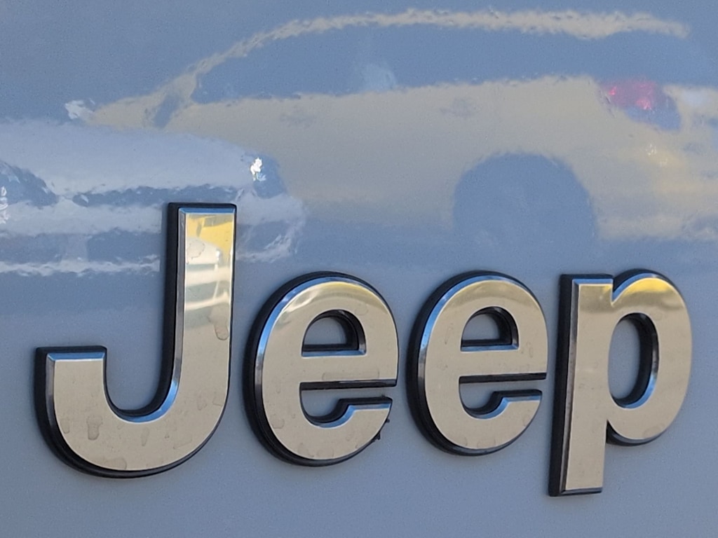 Thumbnail: 2024 Jeep Wrangler - 25