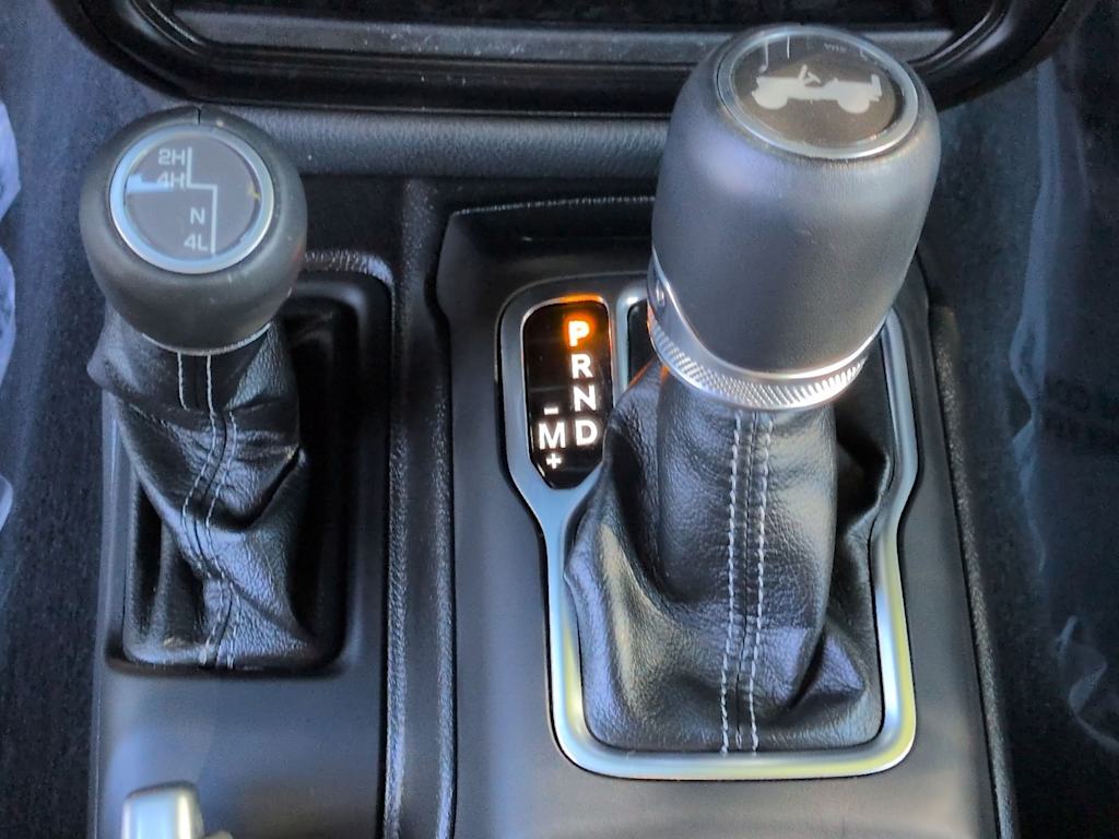 Thumbnail: 2024 Jeep Wrangler - 15