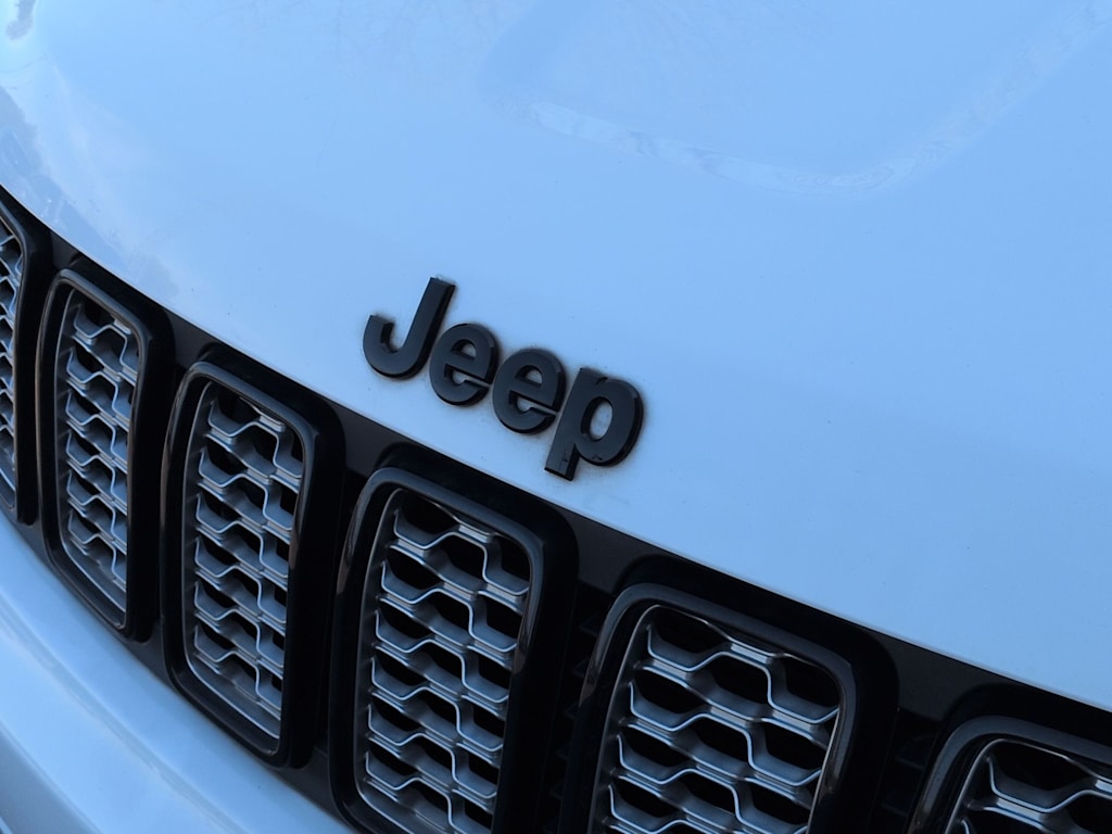 Thumbnail: 2019 Jeep Grand Cherokee - 7