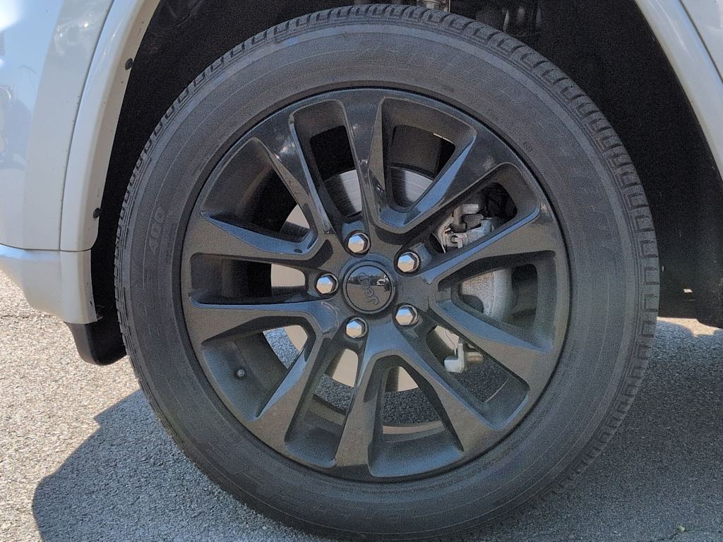 Thumbnail: 2019 Jeep Grand Cherokee - 8