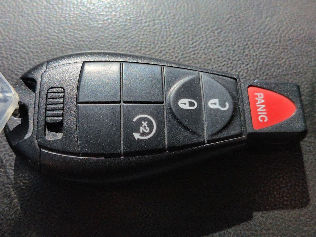 Thumbnail: 2013 Jeep Grand Cherokee - 18