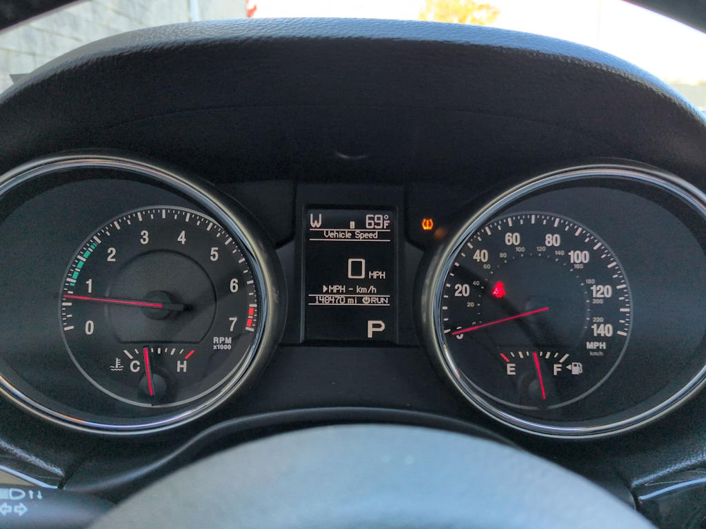 Thumbnail: 2013 Jeep Grand Cherokee - 38