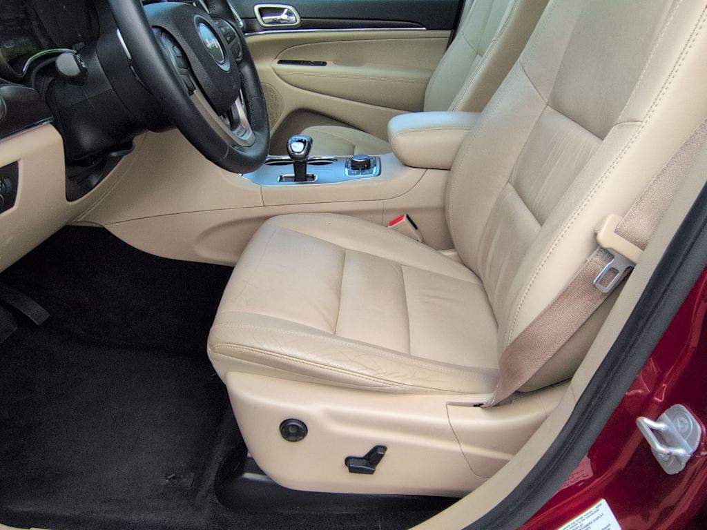 Thumbnail: 2014 Jeep Grand Cherokee - 11