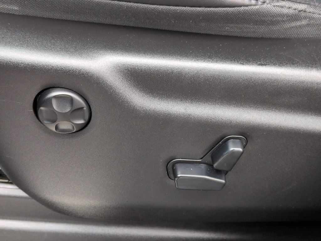 Thumbnail: 2015 Jeep Grand Cherokee - 26