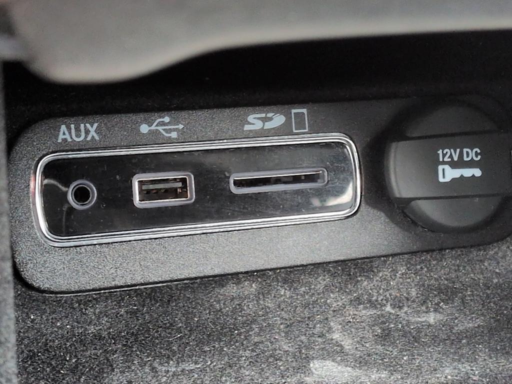 Thumbnail: 2015 Jeep Grand Cherokee - 36