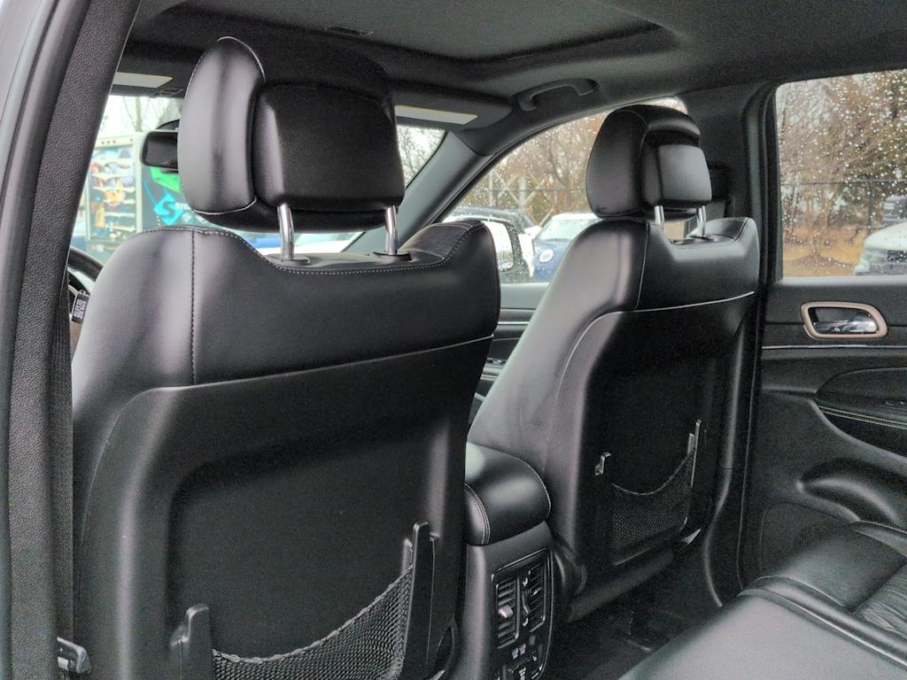 Thumbnail: 2015 Jeep Grand Cherokee - 13