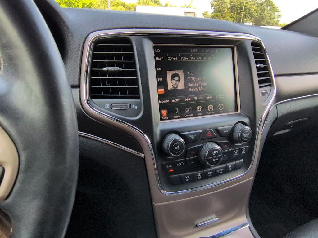 Thumbnail: 2017 Jeep Grand Cherokee - 15