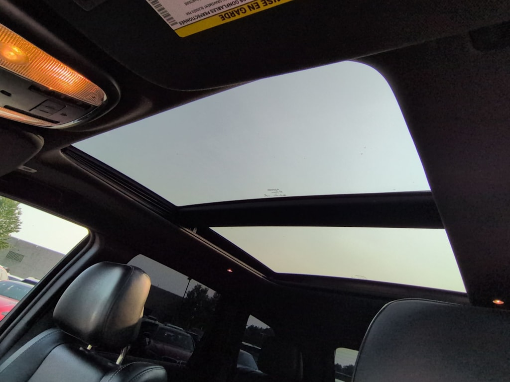 Thumbnail: 2017 Jeep Grand Cherokee - 28