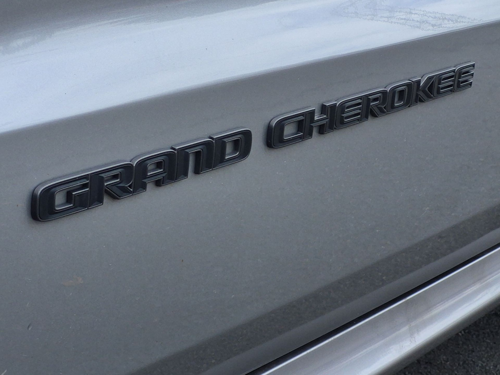 Thumbnail: 2018 Jeep Grand Cherokee - 7