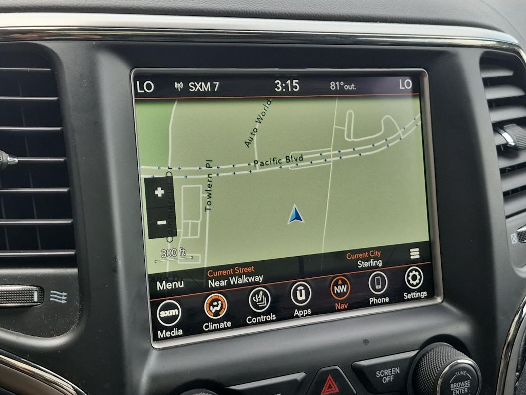 Thumbnail: 2018 Jeep Grand Cherokee - 36