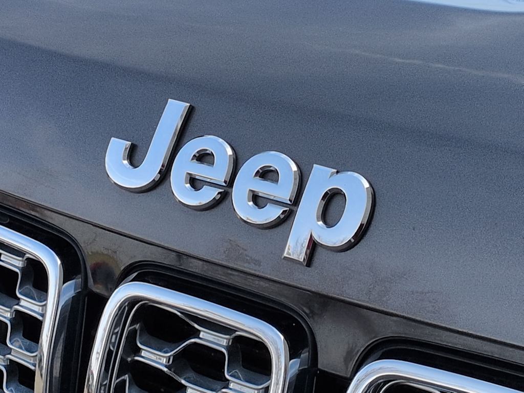 Thumbnail: 2018 Jeep Grand Cherokee - 7