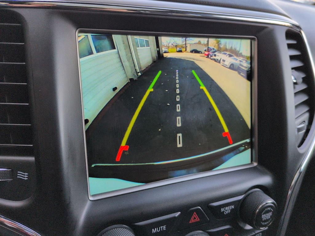 Thumbnail: 2018 Jeep Grand Cherokee - 37