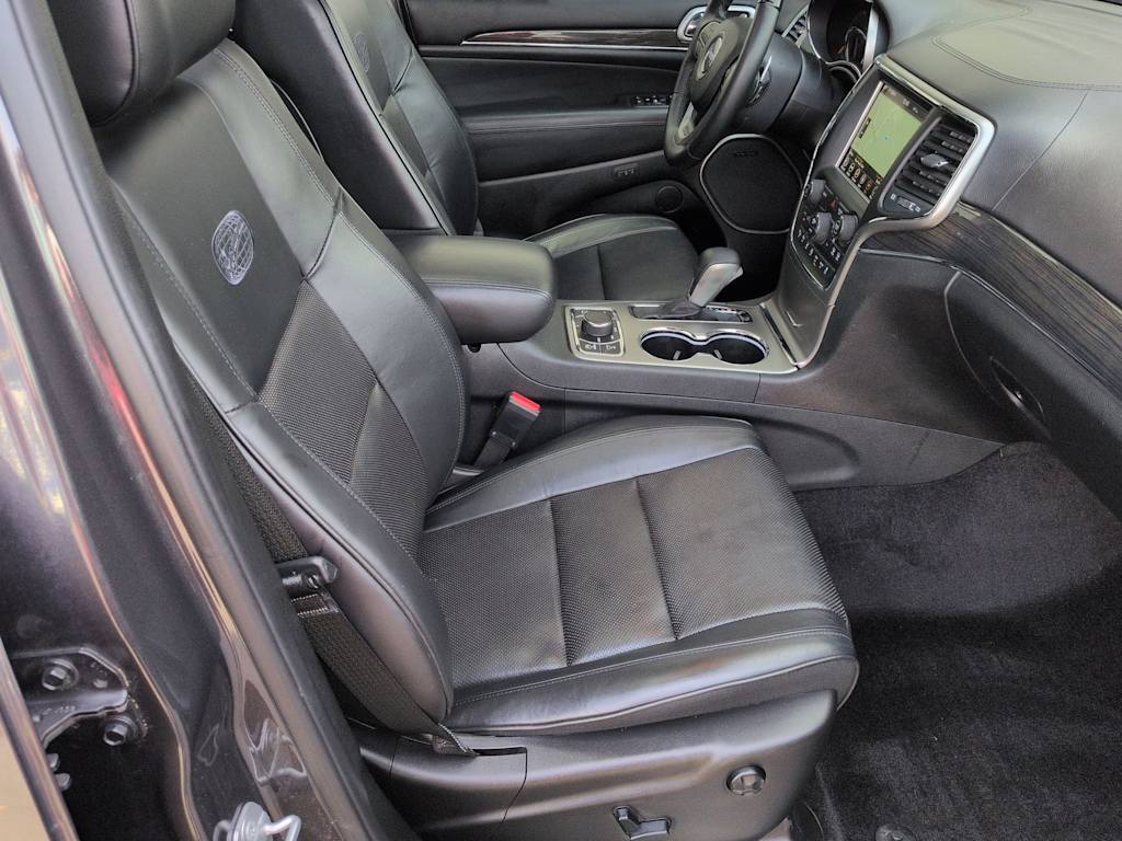 Thumbnail: 2018 Jeep Grand Cherokee - 12