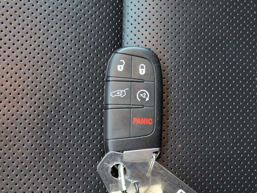 Thumbnail: 2018 Jeep Grand Cherokee - 40