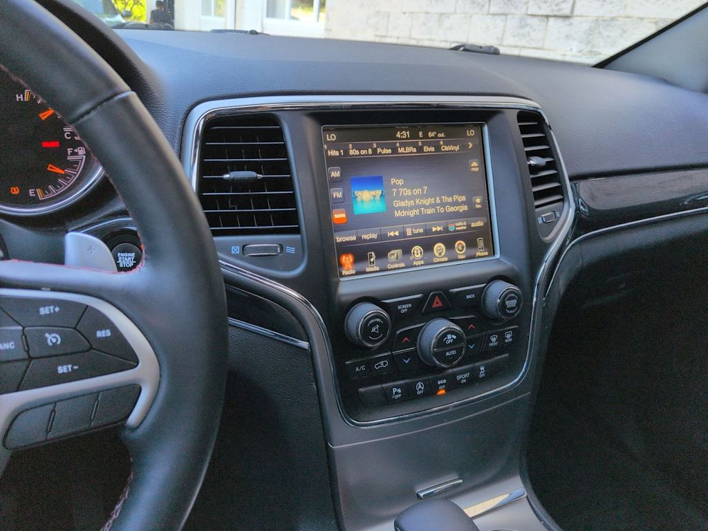 Thumbnail: 2017 Jeep Grand Cherokee - 14