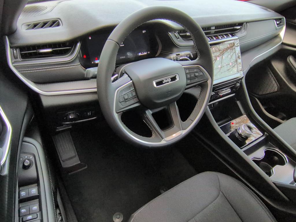 Thumbnail: 2025 Jeep Grand Cherokee - 2