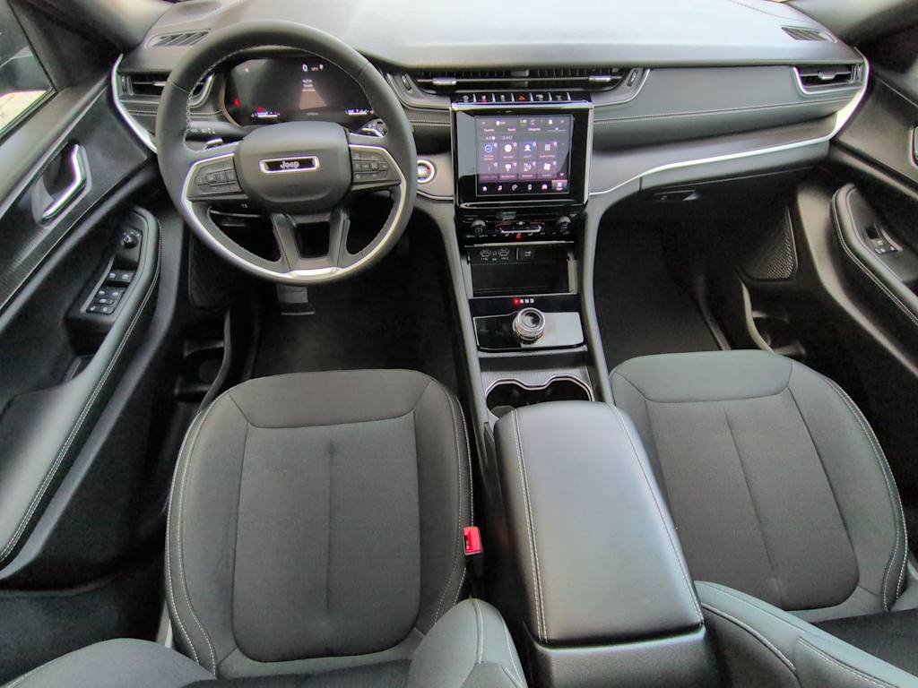 Thumbnail: 2025 Jeep Grand Cherokee - 10
