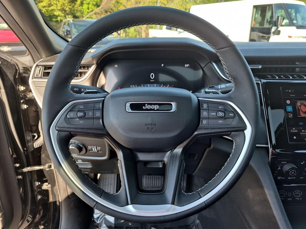 Thumbnail: 2025 Jeep Grand Cherokee L - 14