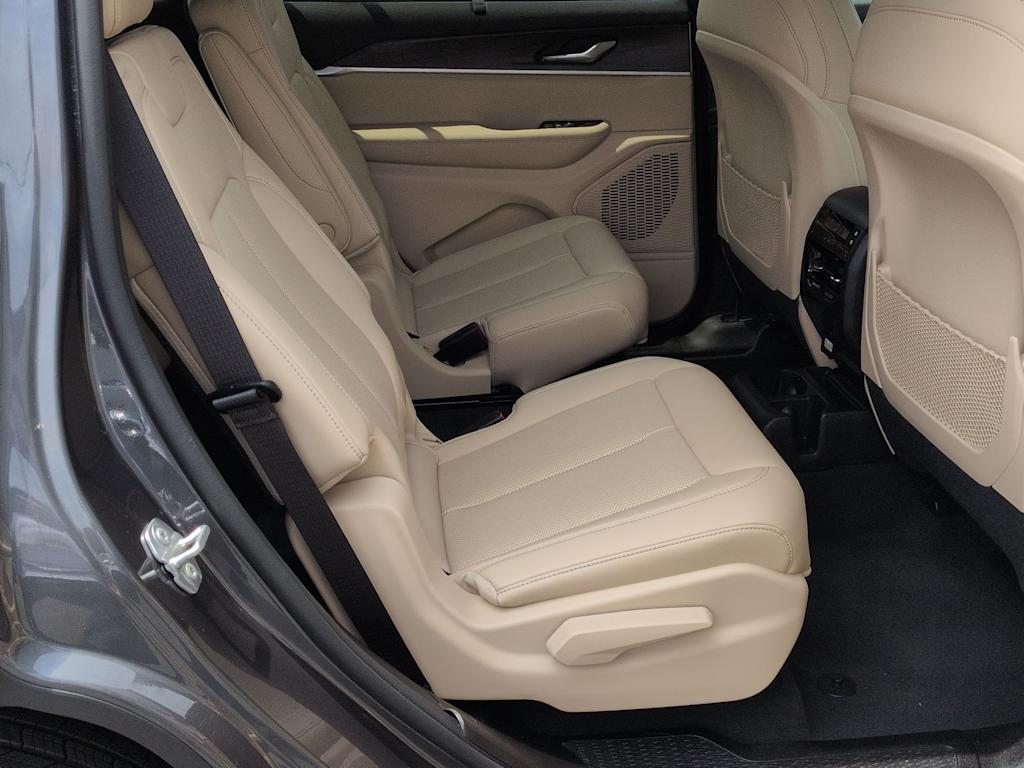 Thumbnail: 2025 Jeep Grand Cherokee L - 12