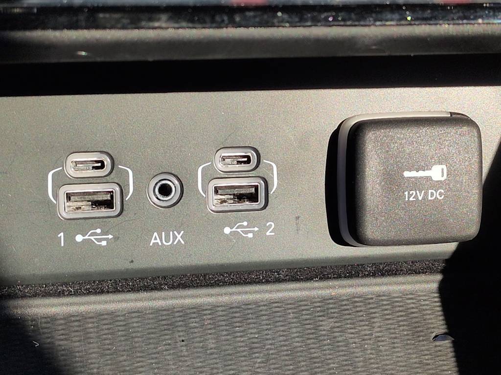 Thumbnail: 2023 Jeep Grand Cherokee L - 36