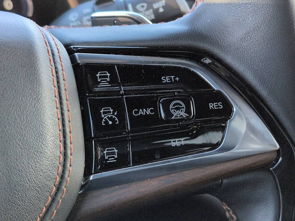 Thumbnail: 2023 Jeep Grand Cherokee L - 31