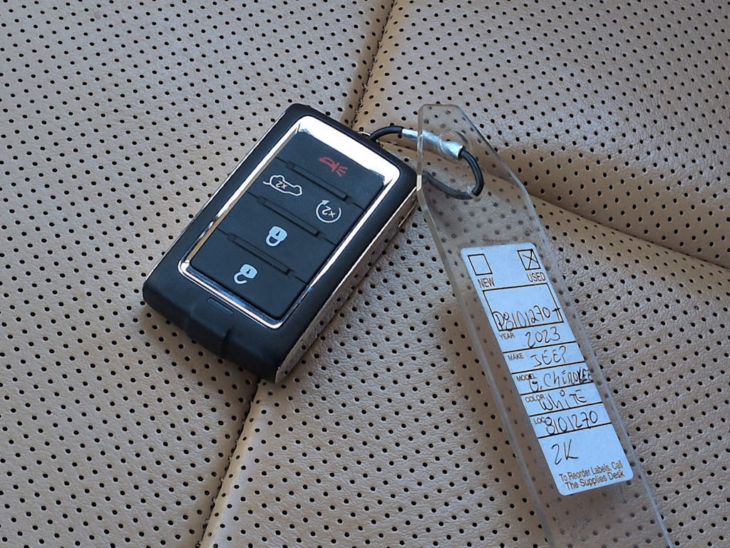 Thumbnail: 2023 Jeep Grand Cherokee L - 17