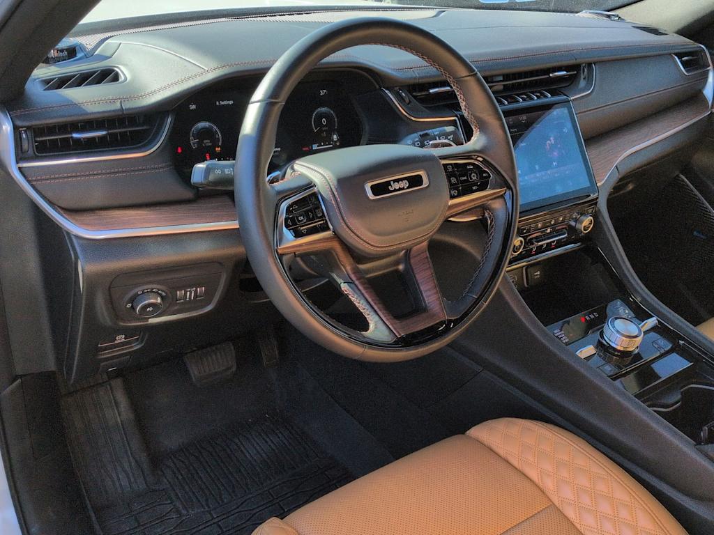 Thumbnail: 2023 Jeep Grand Cherokee L - 2