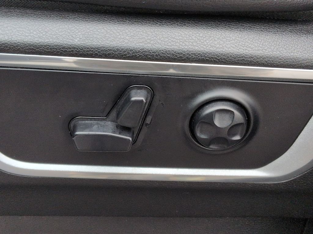 Thumbnail: 2019 RAM 1500 - 26