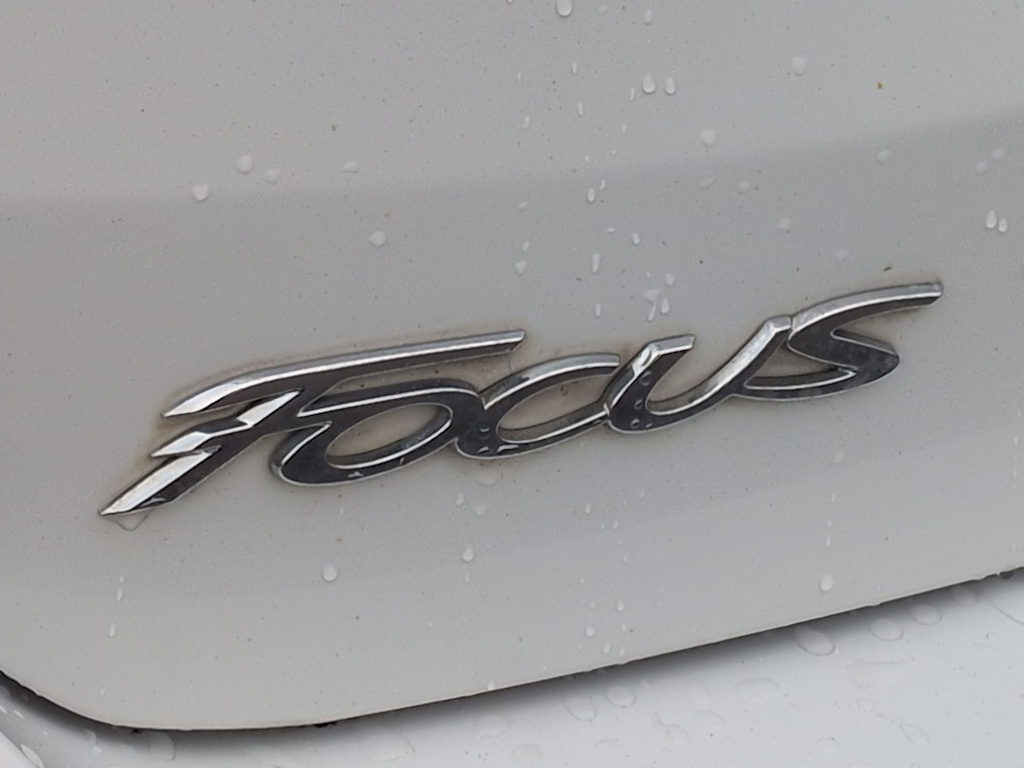 Thumbnail: 2015 Ford Focus - 7