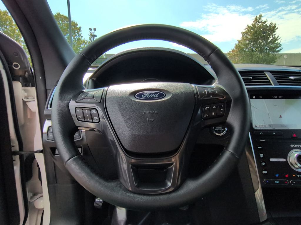 Thumbnail: 2019 Ford Explorer - 10