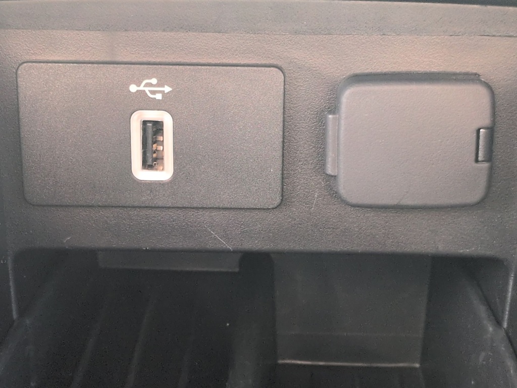 Thumbnail: 2019 Ford Explorer - 38