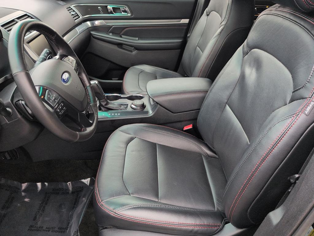 Thumbnail: 2016 Ford Explorer - 11