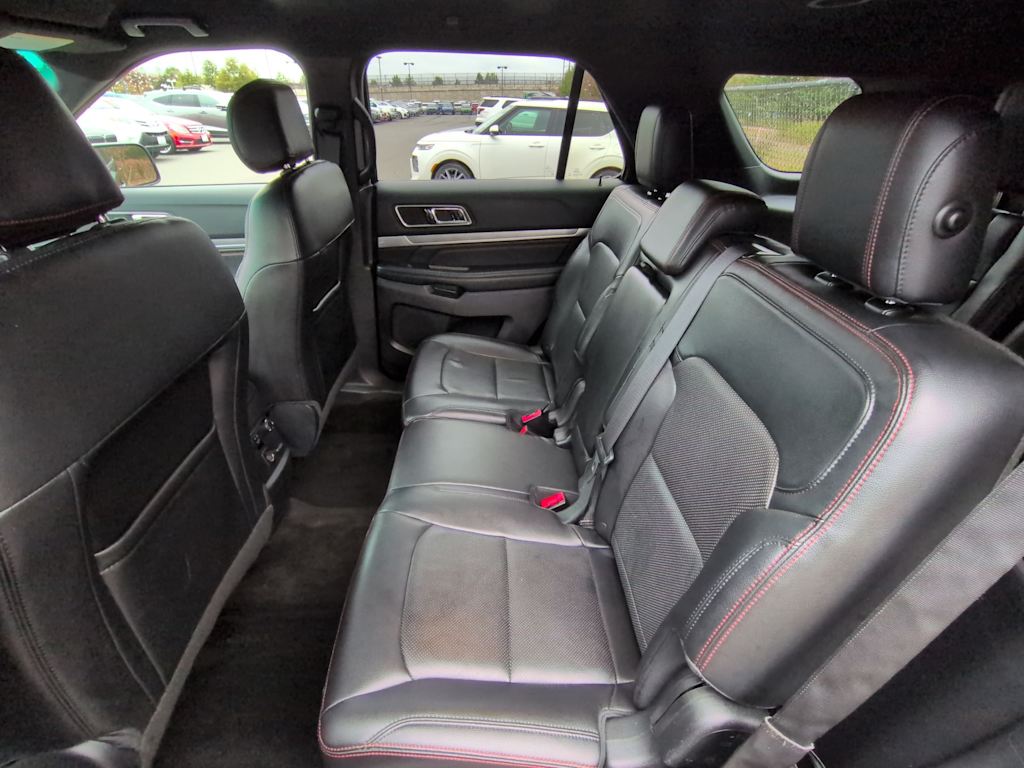 Thumbnail: 2016 Ford Explorer - 26