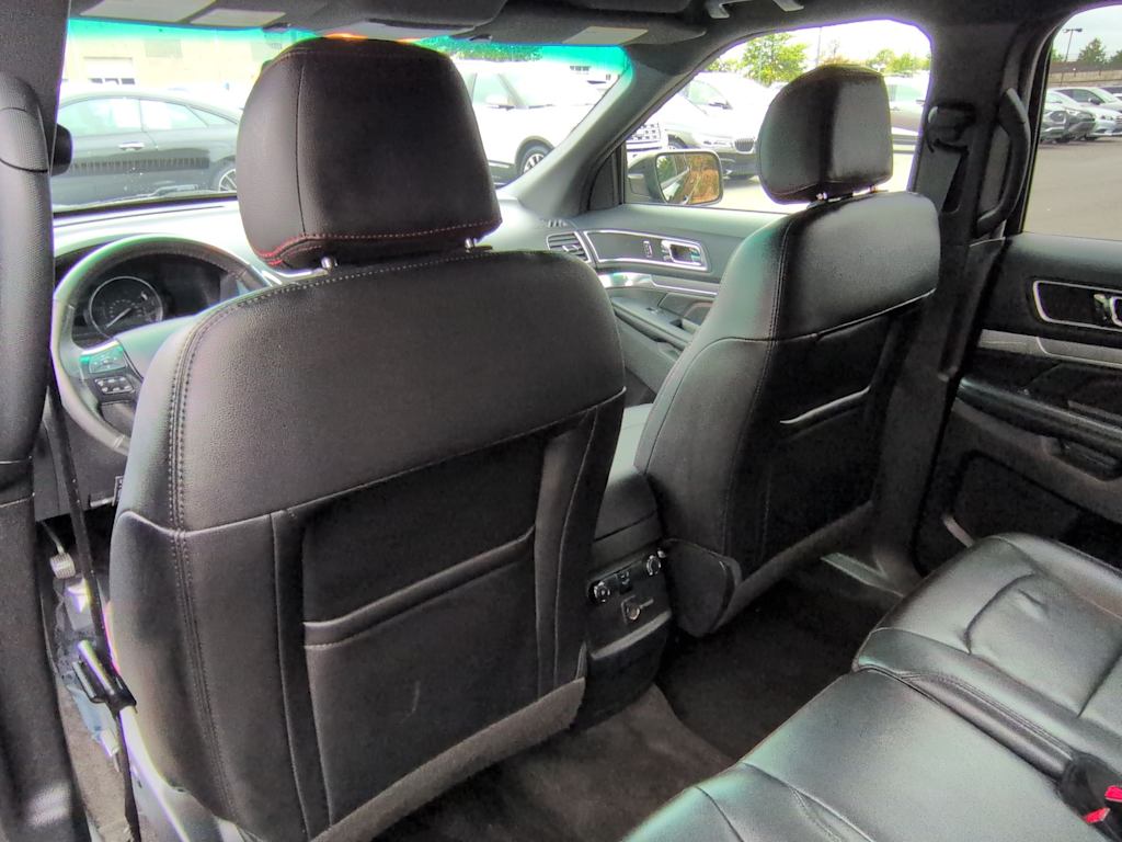 Thumbnail: 2016 Ford Explorer - 13