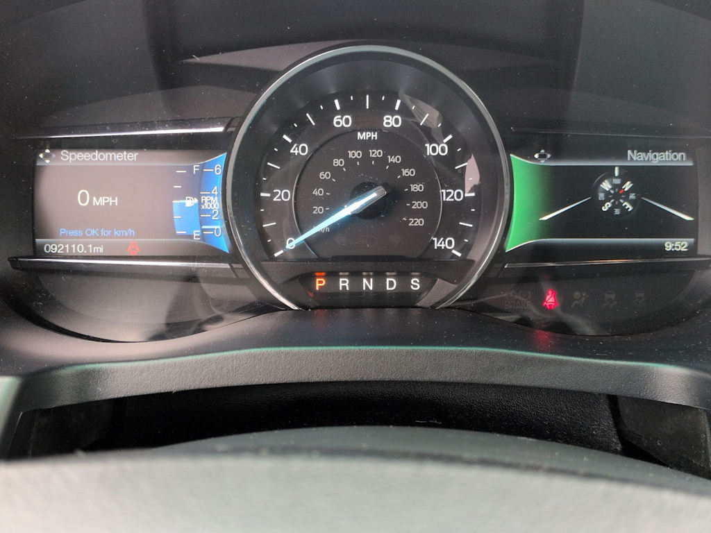 Thumbnail: 2016 Ford Explorer - 16