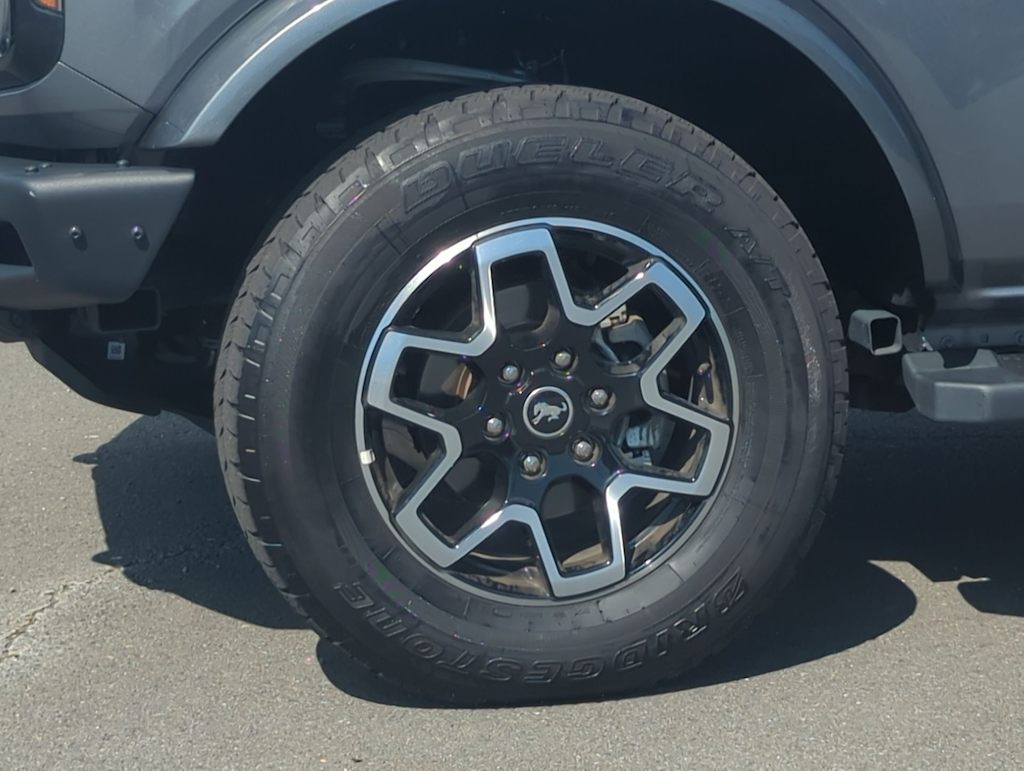 Thumbnail: 2024 Ford Bronco - 8