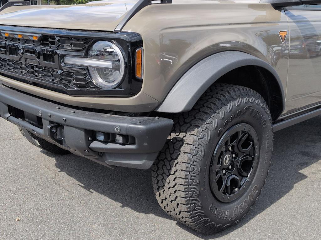 Thumbnail: 2025 Ford Bronco - 8