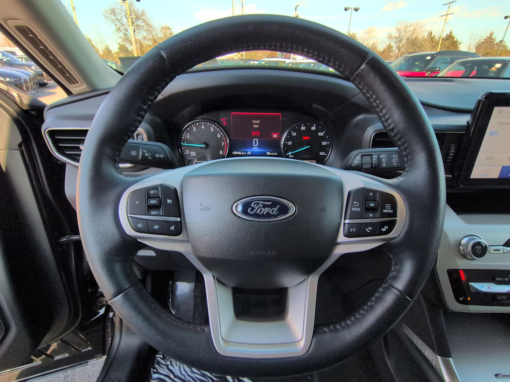 Thumbnail: 2023 Ford Explorer - 14