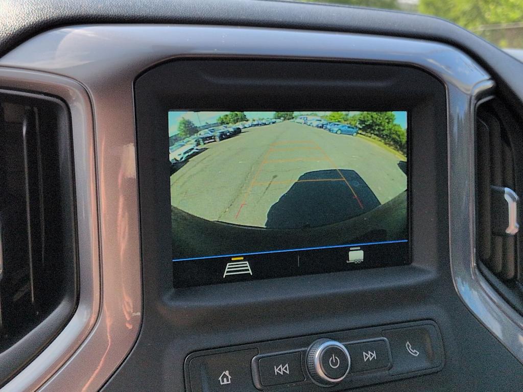 Thumbnail: 2019 Chevrolet Silverado 1500 - 32