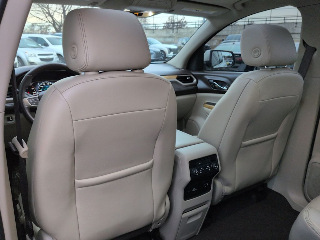 Thumbnail: 2017 GMC Acadia - 28