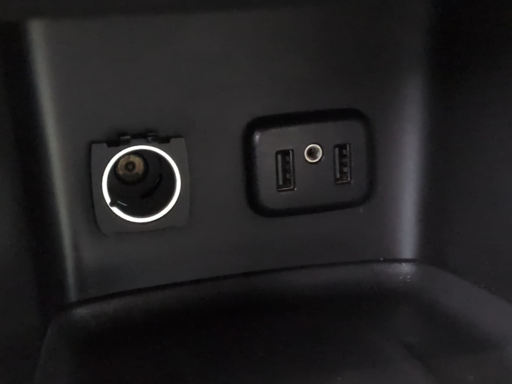 Thumbnail: 2017 GMC Acadia - 39