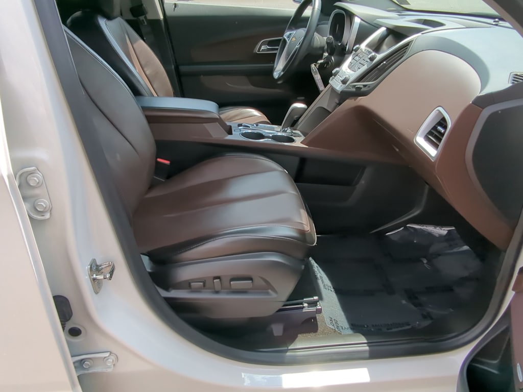 Thumbnail: 2015 Chevrolet Equinox - 12