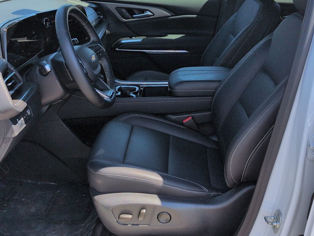 Thumbnail: 2025 Chevrolet Traverse - 9
